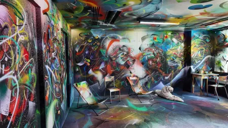 Salle immersive peinte au Zoo Art Show